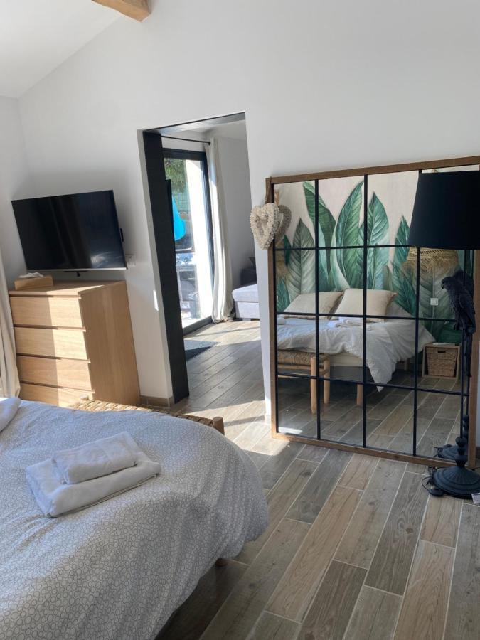 Petit Nid Douillet En Luberon Avec Spa Ansouis Luaran gambar