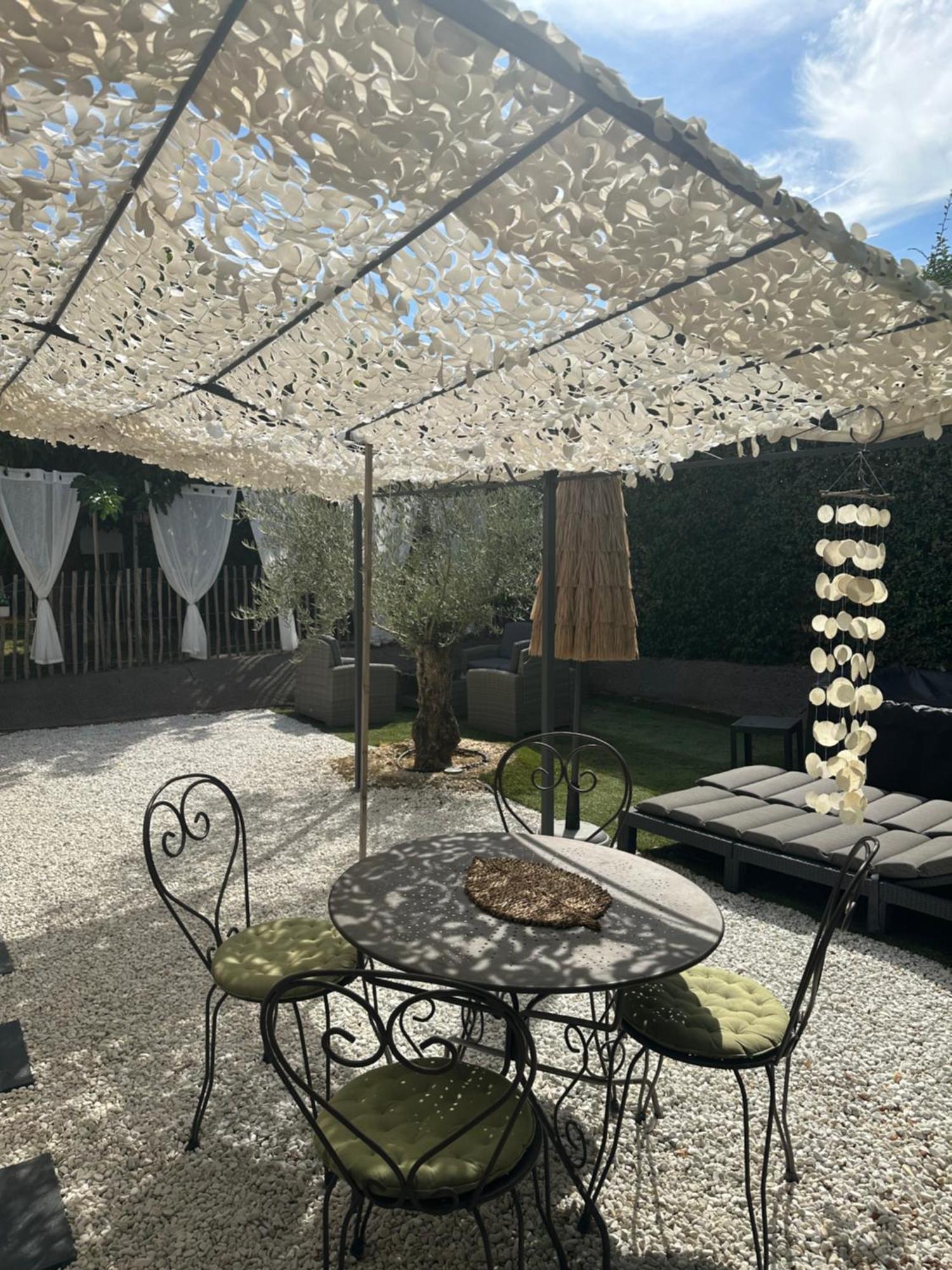 Petit Nid Douillet En Luberon Avec Spa Ansouis Luaran gambar